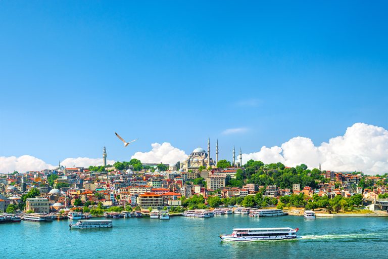 İstanbul’da Gezilecek Yerler: Kendi Şehrinde Turist Olmak